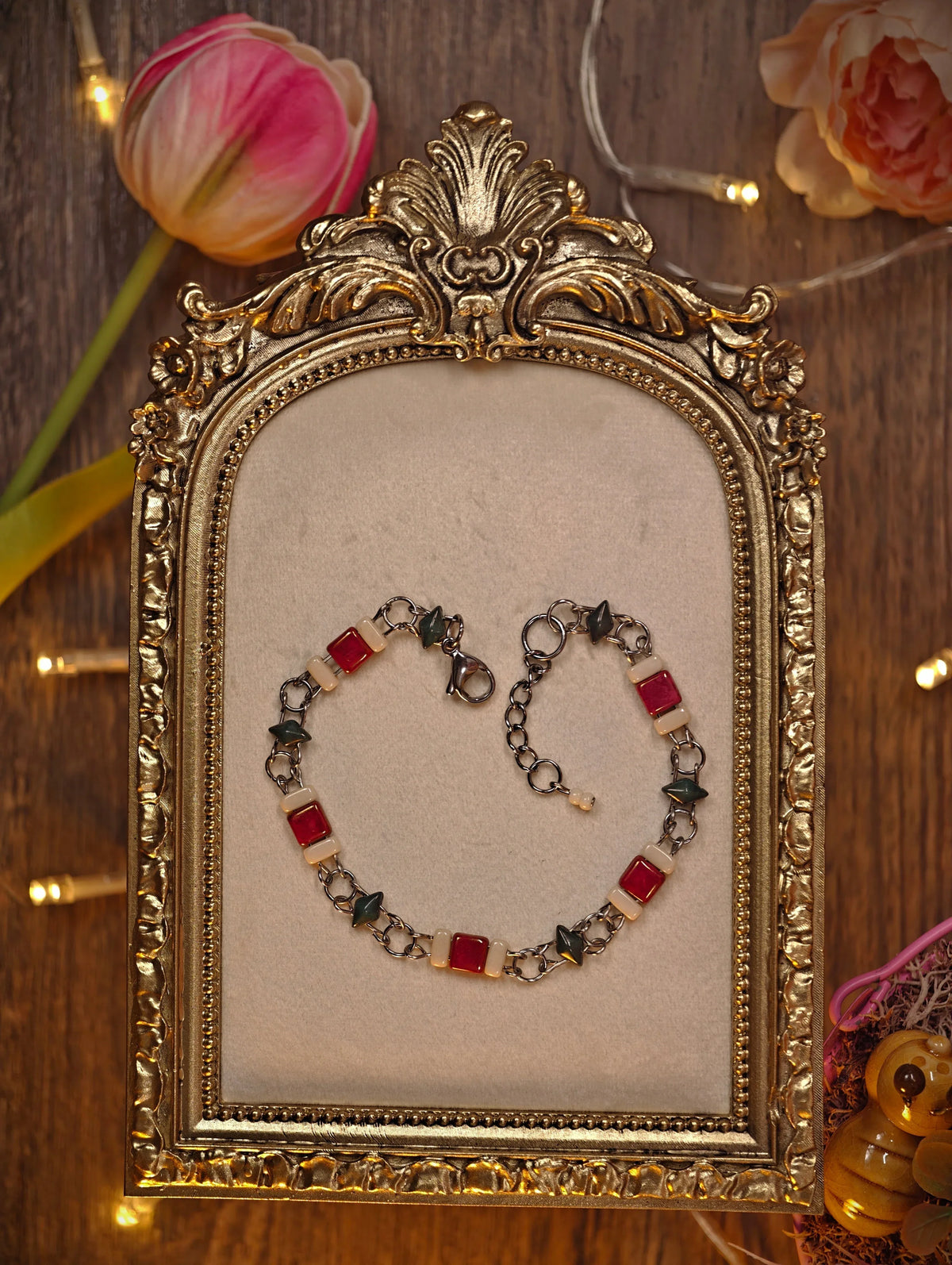 Novyra Jewelry and Clay Art Red & Green Simple Bracelet Novyra