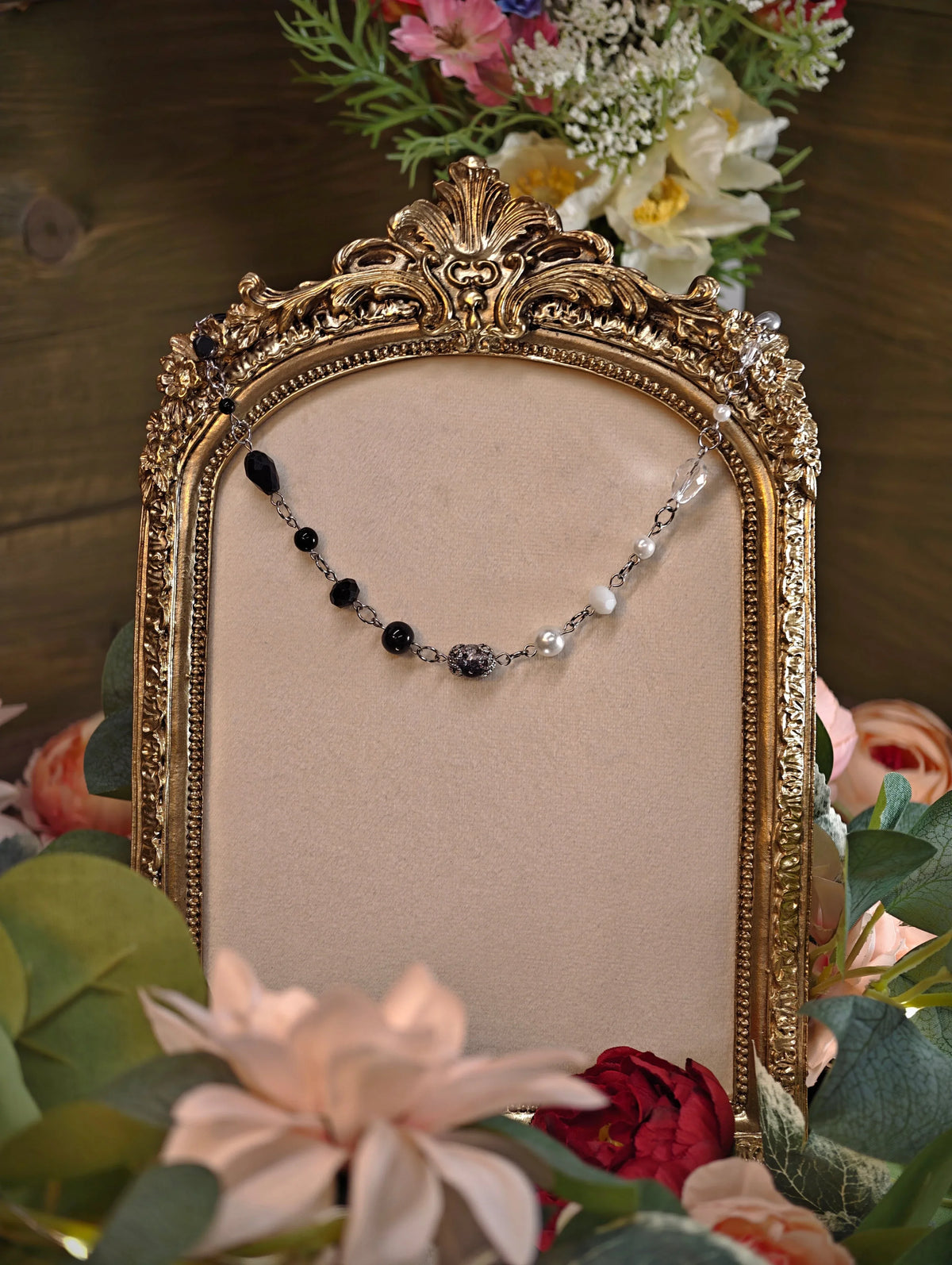 Novyra Jewelry and Clay Art Yin-yang Viscountess Necklace Novyra